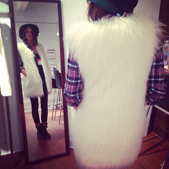 Friends call me TrendyJen🌈🦄| the endless dresser - Picture 5 of 16